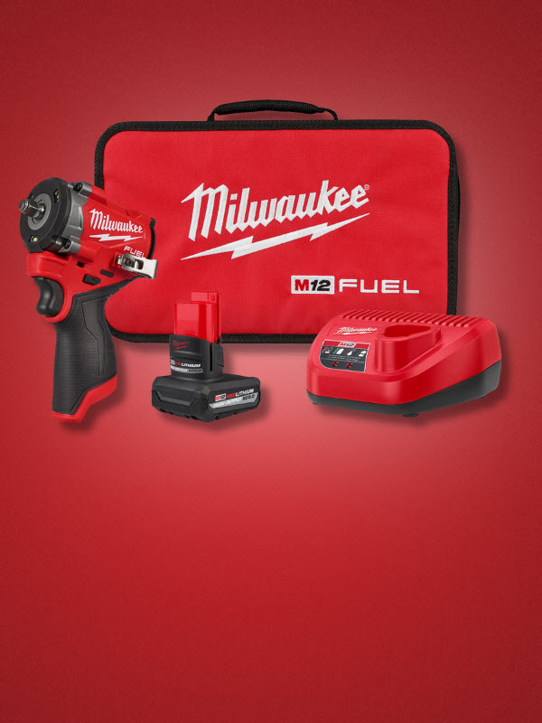 Milwaukee M12 3/8in. Stubby Impact Wrench Kit